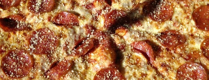 Little Caesars Pizza is one of Tempat yang Disimpan Aubrey Ramon.