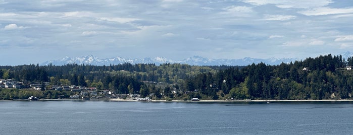 Gig Harbor Viewpoint is one of scenic lookouts.