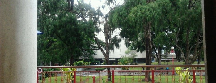 Rektorat UGM Sayap Selatan is one of College.