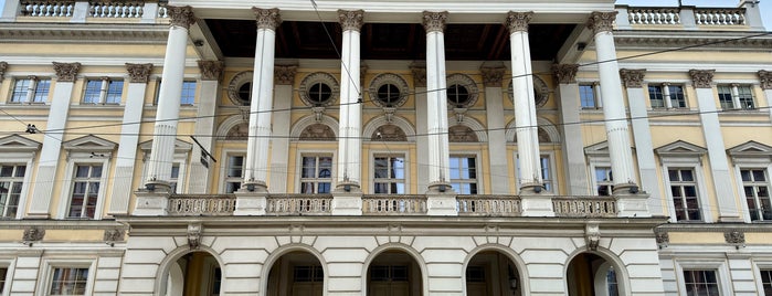 Opera Wrocławska is one of ulubione.