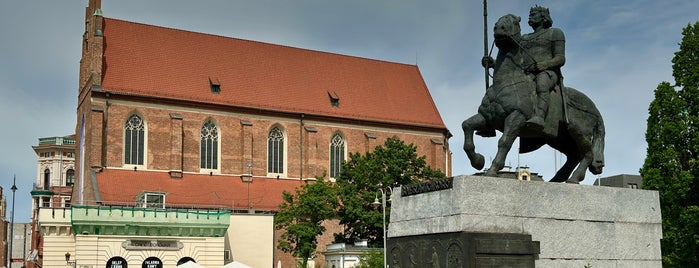 Pomnik Bolesława Chrobrego is one of Breslavia.