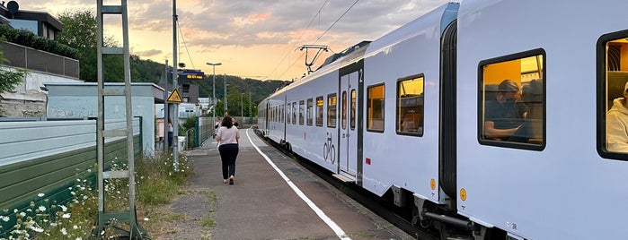 Bahnhof Koblenz-Güls is one of Bahnhöfe.
