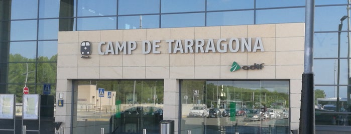 Camp de Tarragona Railway Station is one of Viaje.