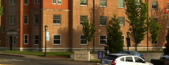 ポートランド大学 is one of Portland Faves.