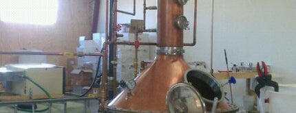 Tailwinds Distillery is one of Illinois Craft Distillers.