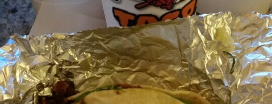 Torchy's Tacos is one of Les'in Beğendiği Mekanlar.