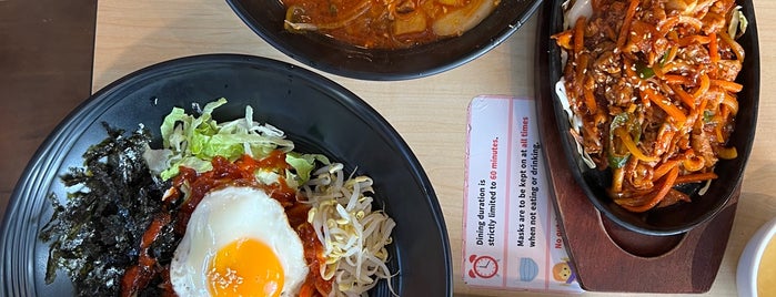 Daebak Korean Food is one of Micheenli Guide: Naengmyeon Trail In Singapore.