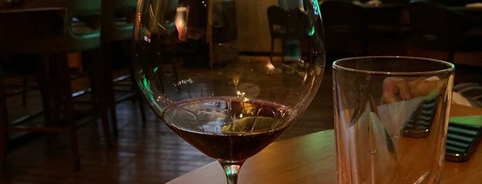 Riedel Wine Bar & Cellar is one of Fang : понравившиеся места.