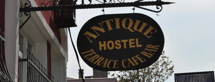 Antique Hostel & Guesthouse Istanbul is one of dancing.