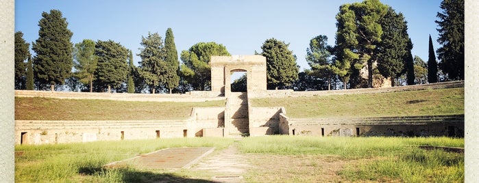 Anfiteatro Romano is one of lucera.