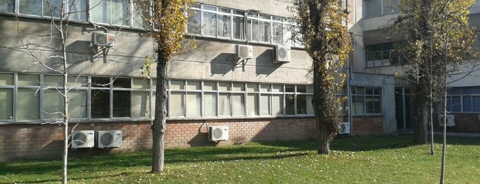 Departamento de Ingeniería Eléctrica is one of Escuela de Ingeniería PUC.