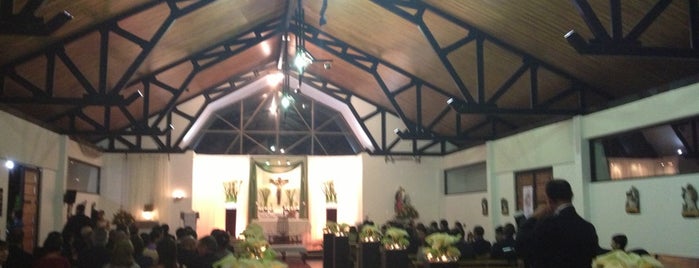 Iglesia De Pinares is one of Posti che sono piaciuti a Eyleen.