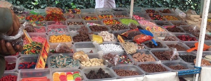 Tianguis del Miércoles (WTC) is one of Colonia Nápoles (Mexico City) Best Spots.