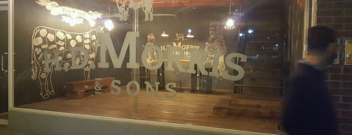 H.D Morris & Sons is one of (MTY) Las Artesanales On Tap.