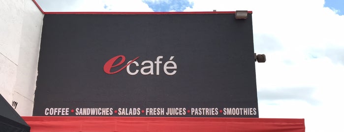 eCafé Miami is one of สถานที่ที่บันทึกไว้ของ Kit.