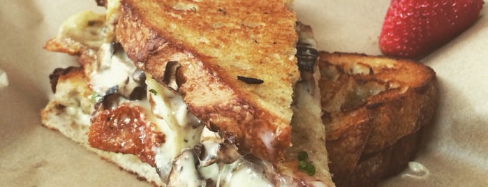 The American Grilled Cheese Kitchen is one of SanFran - Delícias.