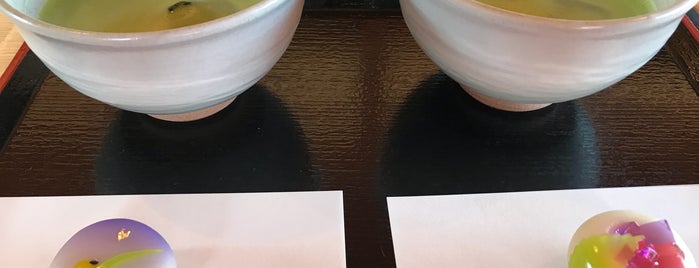 中島の御茶屋 is one of daqlaさんのお気に入りスポット.