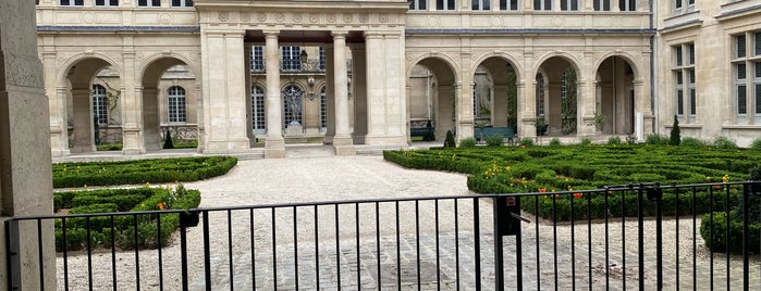 Jardin du Musée Carnavalet is one of Paris visited 4.