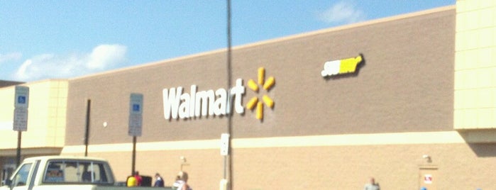 Walmart Supercenter is one of Orte, die Clementine gefallen.