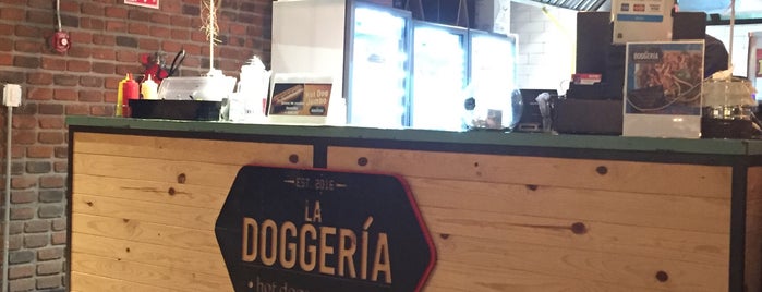 la Doggeria is one of Rさんのお気に入りスポット.
