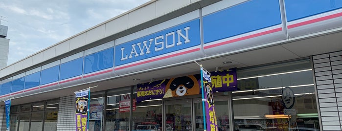 Lawson is one of 岡山市コンビニ.