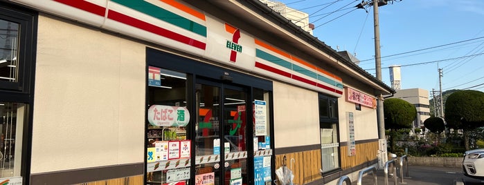 セブンイレブン 坂出西大浜北4丁目店 is one of セブンイレブン@香川県.