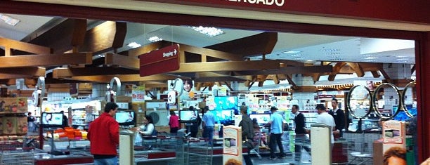 Bourbon Hipermercado is one of Káren’s Liked Places.