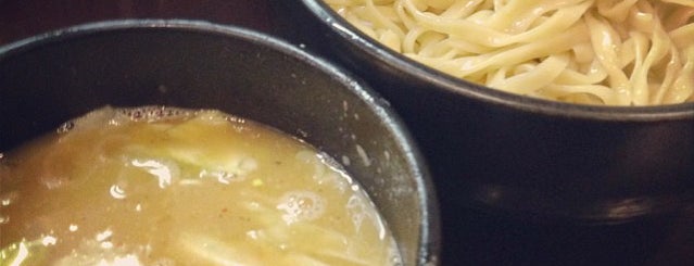 づゅる麺 池田 is one of ラーメン.