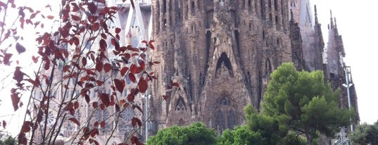 Plaça de Gaudí is one of Barcelona.