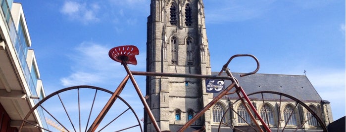 Oudenaarde is one of Steden en gemeenten.
