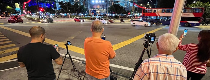 KLCC Outdoor Plaza is one of Singapore-Malaysia Tour Waypoints.