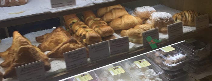 Барави-Т французская пекарня-кондитерская is one of Lugares favoritos de Ilija.