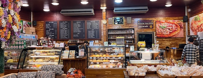 Cake Go "O" is one of Shadowdar :: Favorites coffee & bakery Shop.
