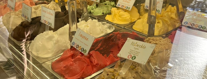 Gelats Dino is one of The 15 Best Ice Cream Parlors in Barcelona.