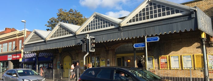 Waterloo Railway Station (WLO) is one of Merseyrail Stations.