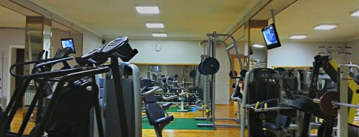 Фитнес-центр «Асик» is one of สถานที่ที่ Sos ถูกใจ.