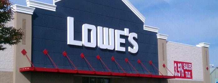 Lowe's is one of Orte, die Dale gefallen.