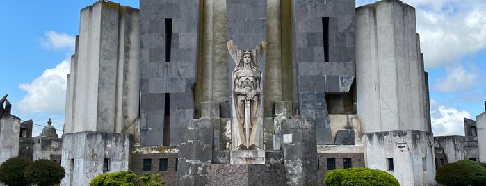 Cementerio de Azul is one of Rumo ao Sul 2023-2024.