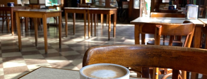 Bar El Progreso is one of Bares, Cafés, Confiterías.