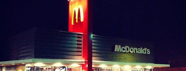 McDonald's is one of Lugares favoritos de Joe.