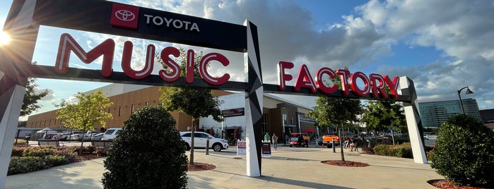 The Pavilion at Toyota Music Factory is one of Tempat yang Disukai Jenna.