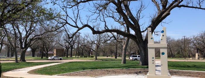 Oakdale Park is one of Romping Grounds.