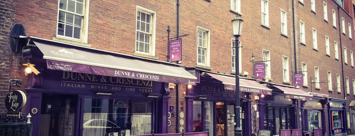 Dunne & Crescenzi is one of Restos.