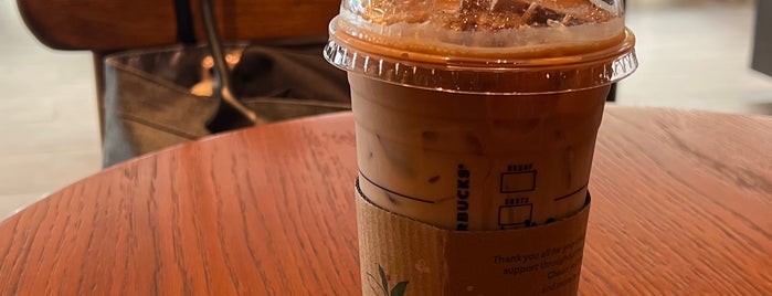 สตาร์บัคส์ is one of More Starbucks in Bangkok.