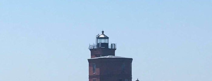 Wolftrap Lighthouse is one of United States Lighthouse 2.