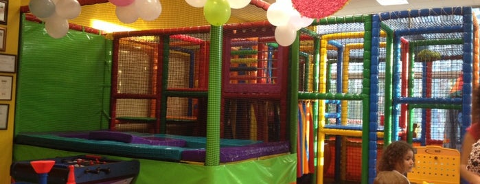 The Play Barn is one of Denizさんのお気に入りスポット.