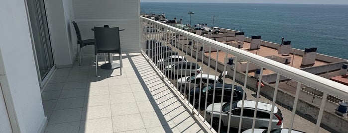 Gran Sol Hotel Sant Pol de Mar is one of COMER!!.