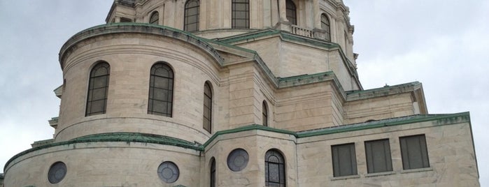 Our Lady Of Victory National Shrine & Basilica is one of Irene 님이 저장한 장소.