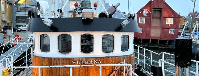 M/S Vulkana Badebåten is one of Tromsø.
