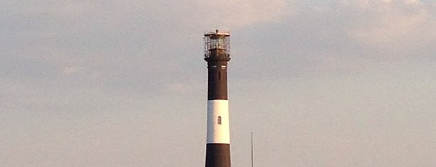 Fire Island Lighthouse is one of สถานที่ที่บันทึกไว้ของ Rex.